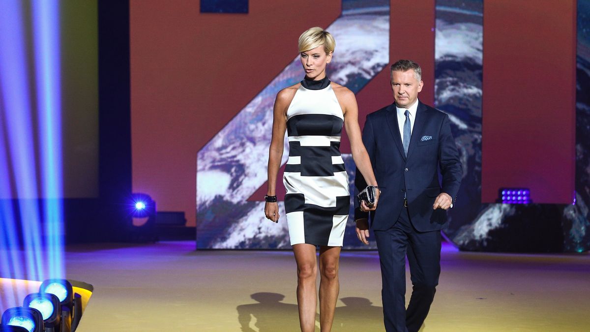TVN autumn broadcast schedule 2017WARSAW, POLAND  AUGUST 02: (SOUTH AFRICA AND POLAND OUT) Anita Werner and Grzegorz Kajdanowicz participate in the 2017 TVN autumn broadcast schedule on August 02, 2017 in Warsaw, Poland. The press conference announces the autumn programmes in TVN. (Photo by Getty Images Poland//Gallo Images Poland/Karol Serewis)Gallo Imagespeople, polish, poland, warsaw, celebration, e170802autumnbroadcast, programme, tvn, broadcast, schedule, anita, werner, grzegorz, kajdanowicz, egettypolandeditorial