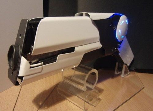 W pełni funkcjonalny pistolet laserowy domowej roboty [wideo] 1