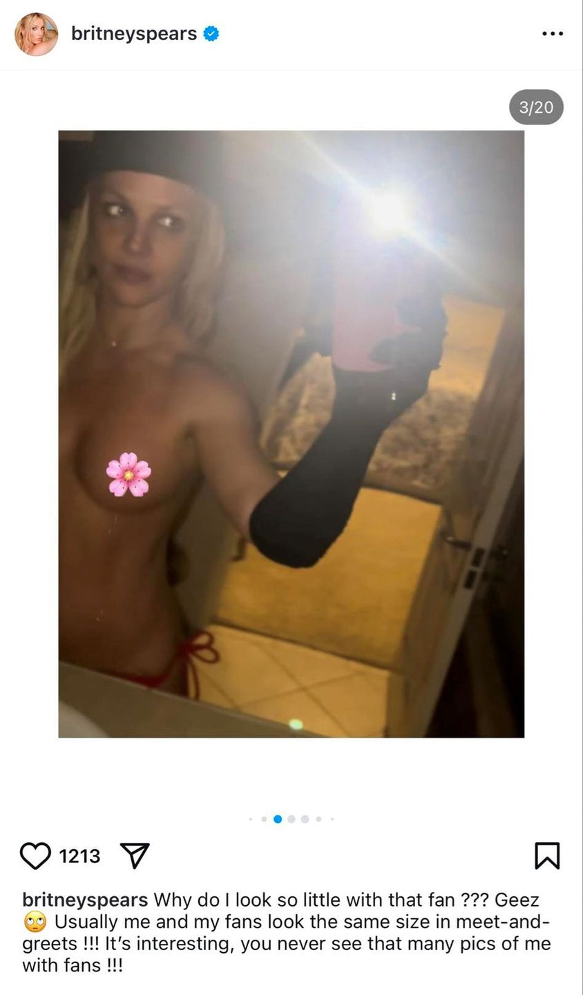 Britney Spears topless