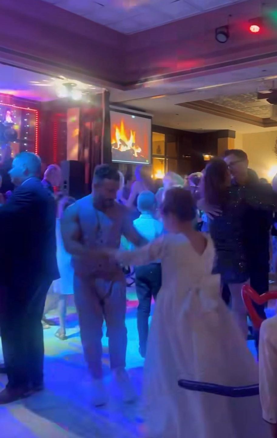 Qczaj relacjonuje taneczną komunię w Chicago