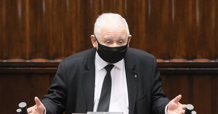 Końca PiS nie widać. Ale posłowie nie czują już strachu przez prezesem