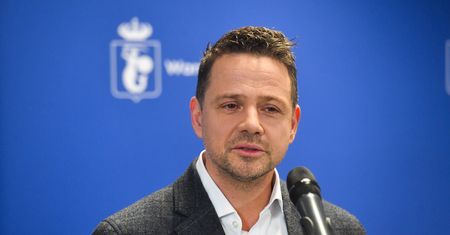 Trzaskowski odpowiedział Czarnkowi. Zrobił to w swoim stylu