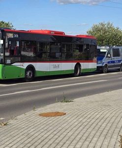 Chwile grozy w autobusie. Zaatakował kierowcę