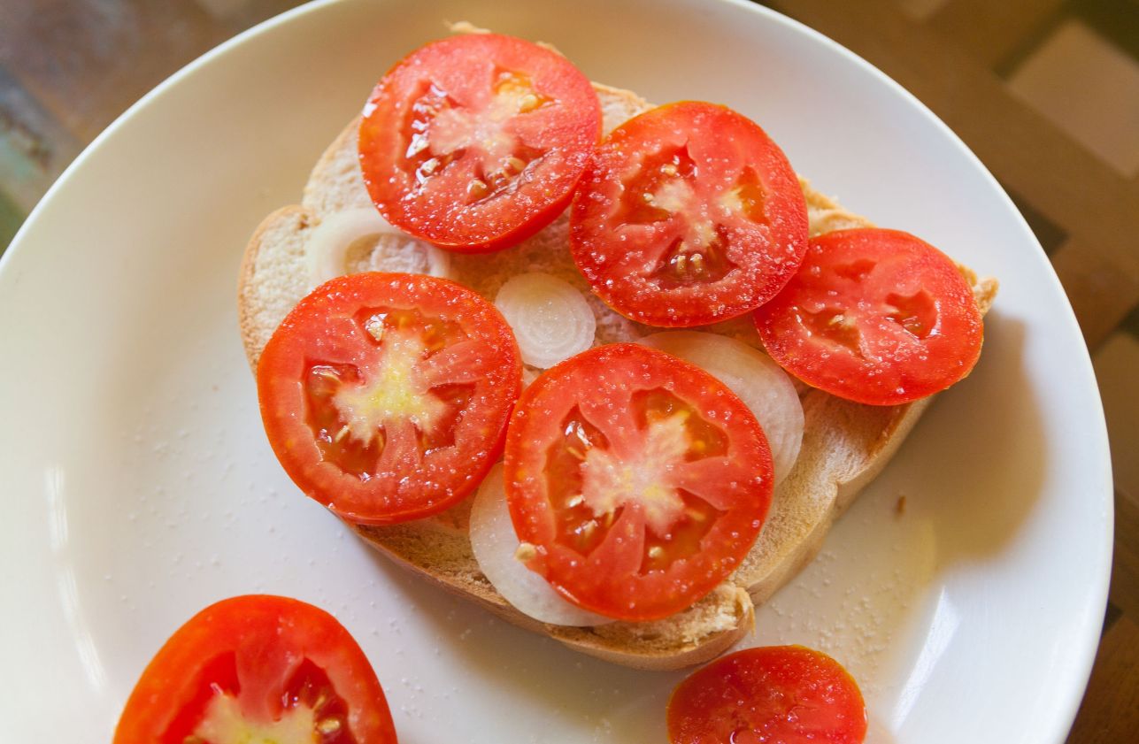 Pomidory to zły wybór na śniadanie