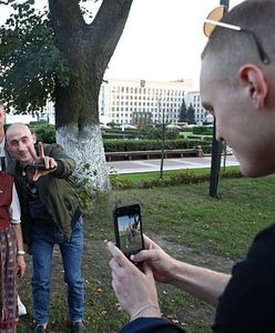 Białoruś. Ponad 200 osób zatrzymanych na marszu kobiet w Mińsku. Wśród nich 73-letnia ikona opozycji