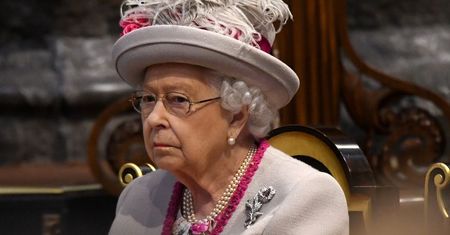 Rodzina królewska może stracić nawet 18 milionów funtów! "Koronawirus uderza koronę tam, gdzie zaboli najbardziej"