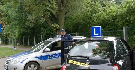 Pojechała na egzamin na prawo jazdy. Rodzice wezwali policję