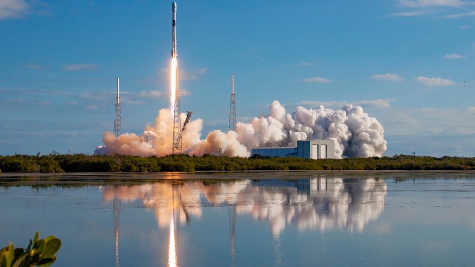 Satelity Starlink poleciały na orbitę na pokładzie rakiety Falcon 9.