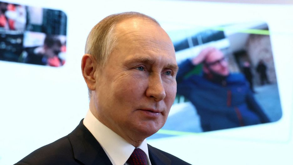 Vladimir Putin odwiedza m?odzie? w Moskwie
Russian President Vladimir Putin visits the Youth Centre before a meeting of the State Council on implementing the youth policy in current conditions, at the Manezh Central Exhibition Hall in Moscow on December 22, 2022. (Photo by Valeriy Sharifulin / POOL / AFP)
VALERIY SHARIFULIN