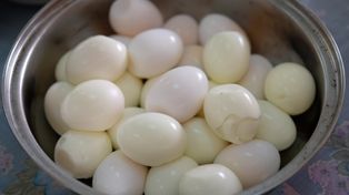 Tyle można przechowywać ugotowane jajka. Później pojawia się ryzyko zatrucia