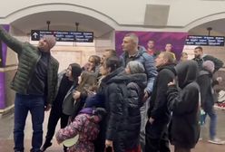 Wzruszające sceny w Kijowie. Bracia Kliczko wspierają mieszkańców w metrze