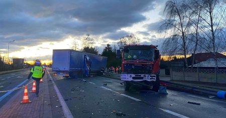 Tragiczny wypadek. Zginęli strażacy