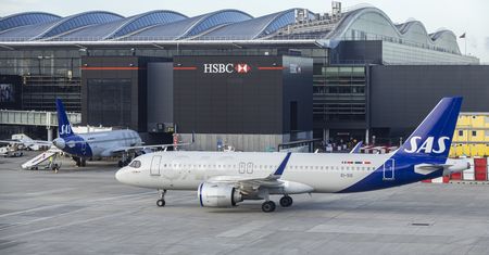 PLL LOT odwołuje loty na londyńskie Heathrow