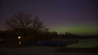 Piła: Zorza polarna znów nad miasta. Udało się ją uchwycić