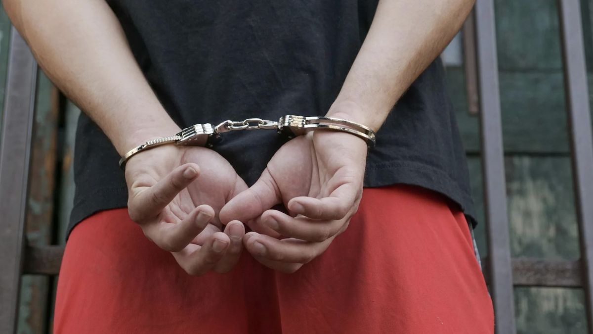 25-latek, który użył broni w centrum greckiego