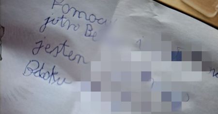 List leżał na zewnętrznym parapecie. Kobiety od razu pobiegły na policję