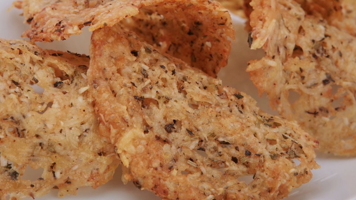 Przepis na 2-składnikowe domowe chipsy