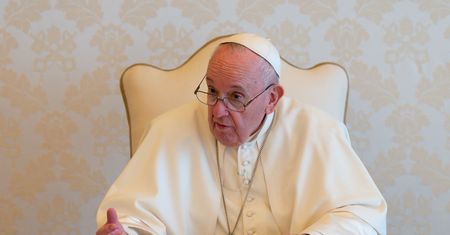 Prokuratura zbada słowa papieża Franciszka. W tle obraza uczuć religijnych