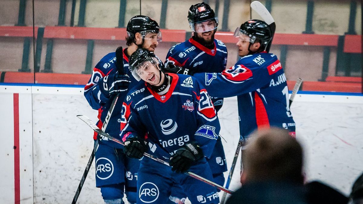 Hokeiści KH Energi Toruń pokonali GKS Katowice. Gol za golem i wielkie zdziwienie po decyzjach sędziów