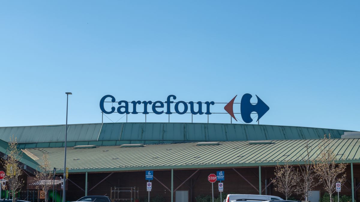 Carrefour zwalnia w Polsce. Związkowcy apelują do ambasady Francji