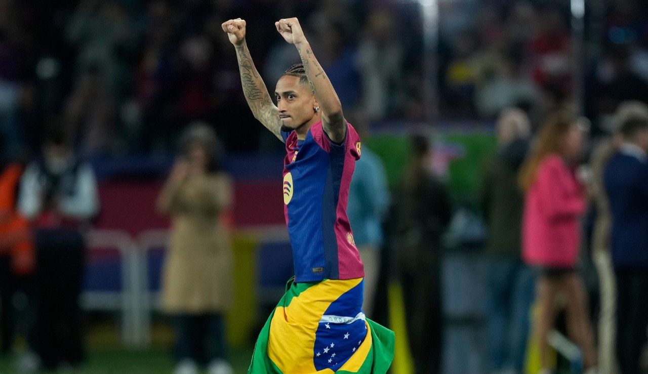FC Barcelona ogłosiła radosną nowinę. Raphinha przedłużył kontrakt z klubem