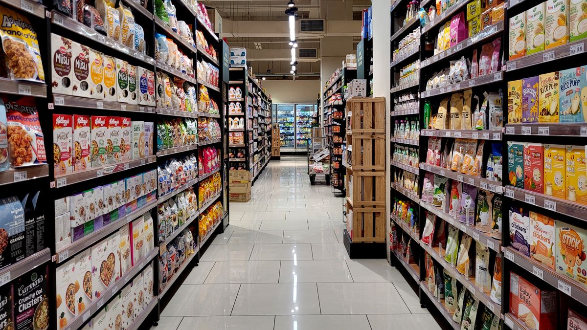 Wiele osób zaczyna dzień od płatków śniadaniowych. Czy to dobry wybór?