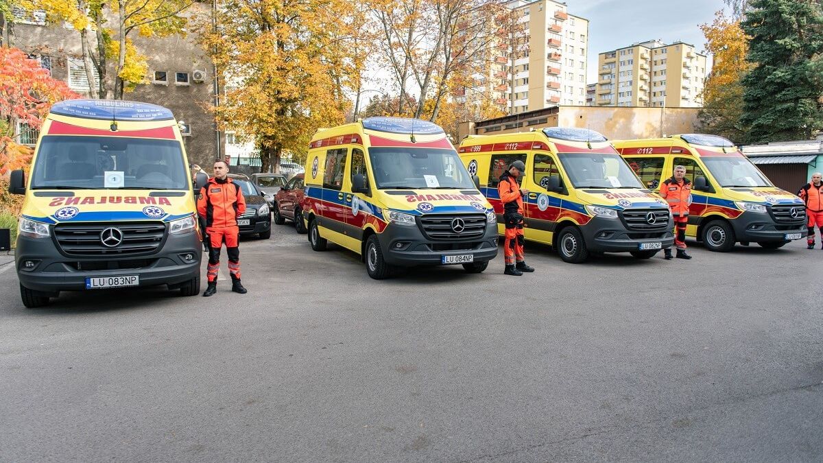 Nowe karetki dla pogotowia ratunkowego w Lublinie