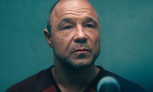 "Mógłby zabić gołymi rękami". Mroczna przemiana aktora