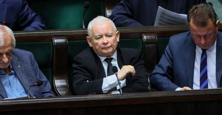 Kaczyński chciał kupić dworek? Miał w nim urządzić muzeum brata