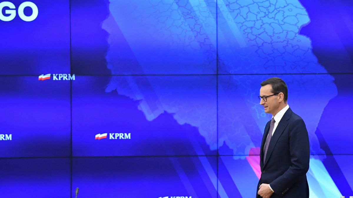 Mateusz Morawiecki
Warszawa, 12.10.2022. Premier Mateusz Morawiecki podczas posiedzenia Komisji Wsp�lnej Rz�du i Samorz�du Terytorialnego, 12 bm. w siedzibie Kancelarii Prezesa Rady Ministr�w w Warszawie. (mr) PAP/Radek Pietruszka
Radek Pietruszka
kancelaria, komisja, kprm, posiedzenie, samorz�d, tetrytorialny, wsp�lna