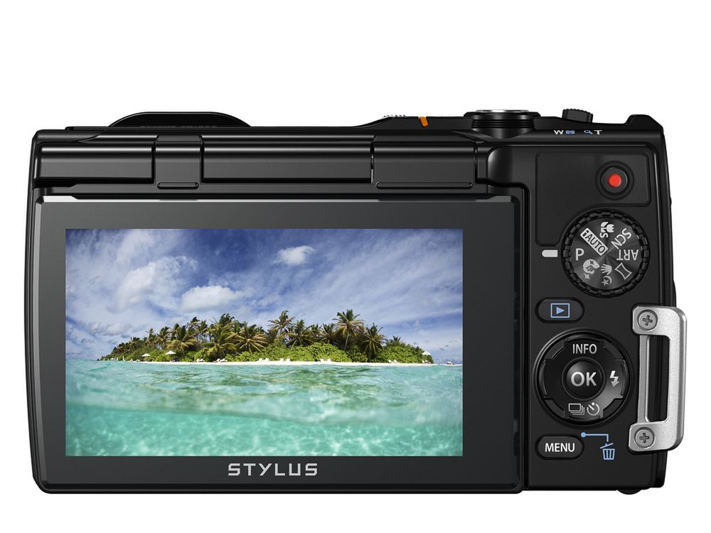 Olympus TG-850 i SP-100EE, czyli nowy twardziel i ultrazoom z celownikiem ramkowym 16