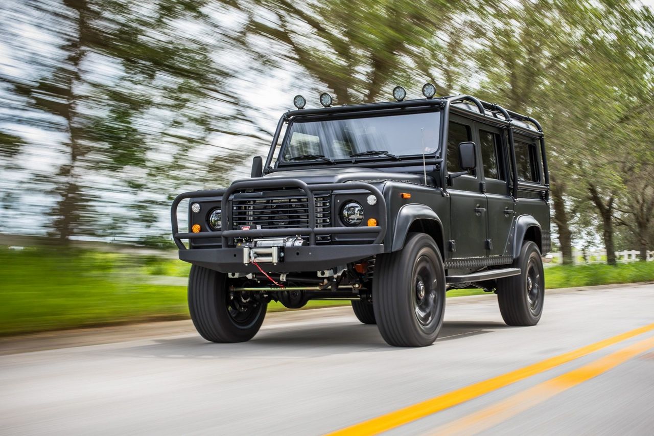 Land Rover Defender ECD Punisher z amerykańskim V8 pod maską