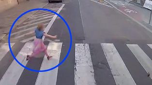 Bytom: Dziecko wbiegło wprost pod koła jadącego autobusu. O włos od tragedii