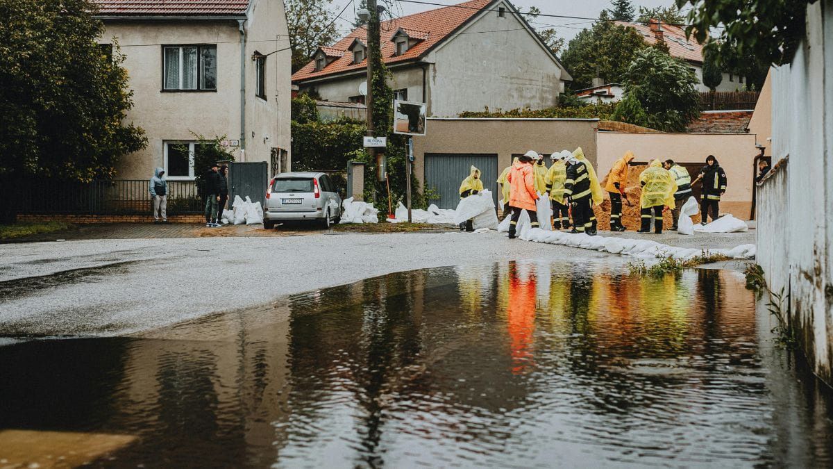 500 mln zł dla samorządów na zagospodarowanie wód opadowych. Kto może dostać dotacje?