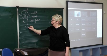 Kiedy powrót do szkół? Kiedy koniec e-lekcji? Rząd podał konkretny termin