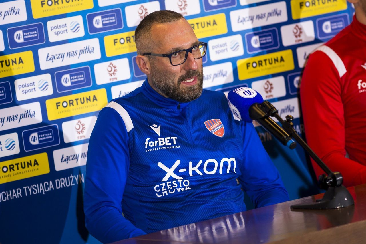 Raków - Widzew. Trener Rakowa: - Sugerowanie jakichś zakulisowych machinacji to szczyt bezczelności