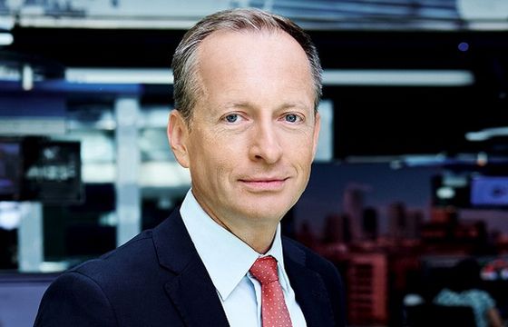 „W kuluarach” niedzielną nowością TVN24. "Program się sprawdza"