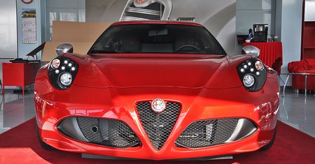 Che bella ragazza - Alfa Romeo 4C