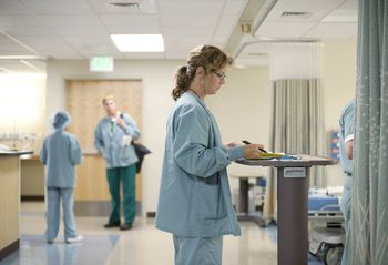 Polacy wracają z Niemiec. Za Odrą branże biją na alarm