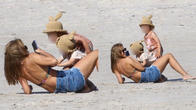 Agnieszka Kaczorowska z rodziną na plaży