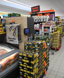 Kasjerka opublikowała nagranie. Podsumowała zachowania klientów