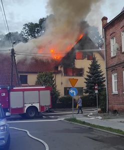 Ogromny pożar na plebanii w Nowym Stawie. Nie żyje ksiądz