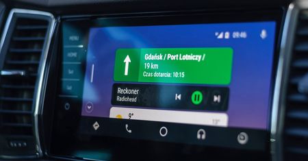 Android Auto doczeka się nowej odsłony. Wersja 7.3 zaskoczy wyglądem