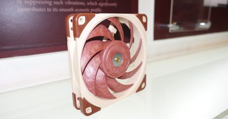 Noctua przedstawia wentylator NF-A12x25 wykonany ze Sterroxu