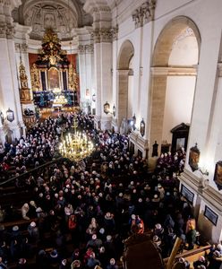 Sanepid przypomina księżom o przestrzeganiu obostrzeń w kościołach