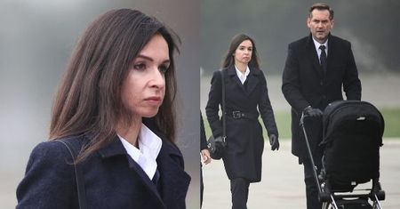 Marta Kaczyńska z mężem i dziećmi odwiedza grób rodziców na Wawelu