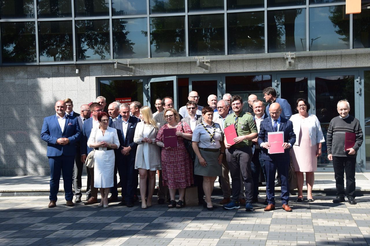 Rawa Mazowiecka: Ponad 6 mln zł na ochronę zabytków w woj. łódzkim. Wręczono promesy