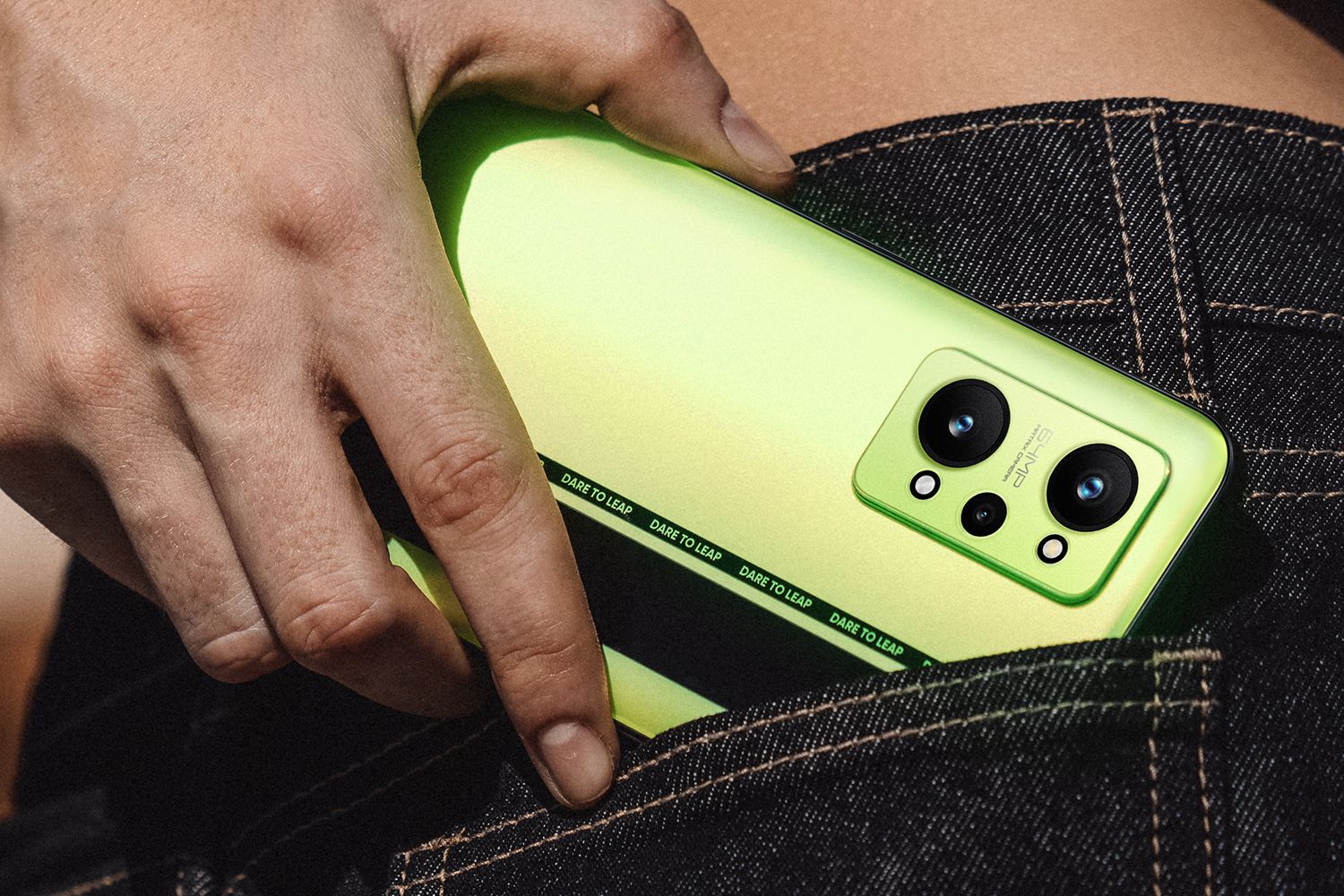 Bestia w rozsądnej cenie. realme GT Neo 2 już w Polsce 1