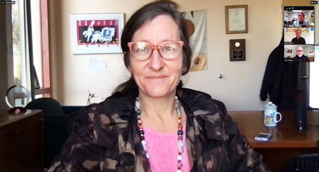 Anna Lembke przemawia podczas „Crime of the Century” 2021 Winter