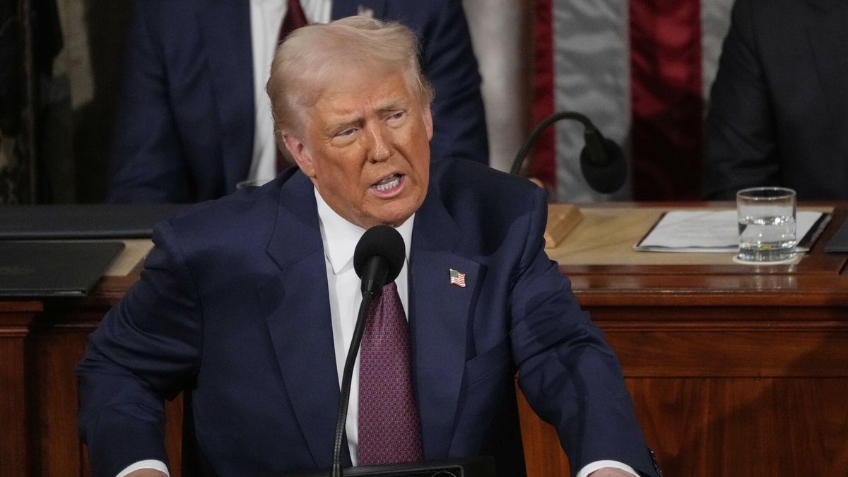 Prezydent Trump na wsp�lnej sesji Kongresu
President Donald Trump addresses a joint session of Congress in the House chamber at the U.S. Capitol in Washington, Tuesday, March 4, 2025. (AP Photo/Julia Demaree Nikhinson)
Julia Demaree Nikhinson